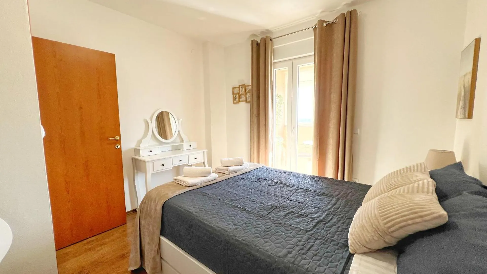 New And Modern Apartment Kala With Seaview, Liznjan Croatia