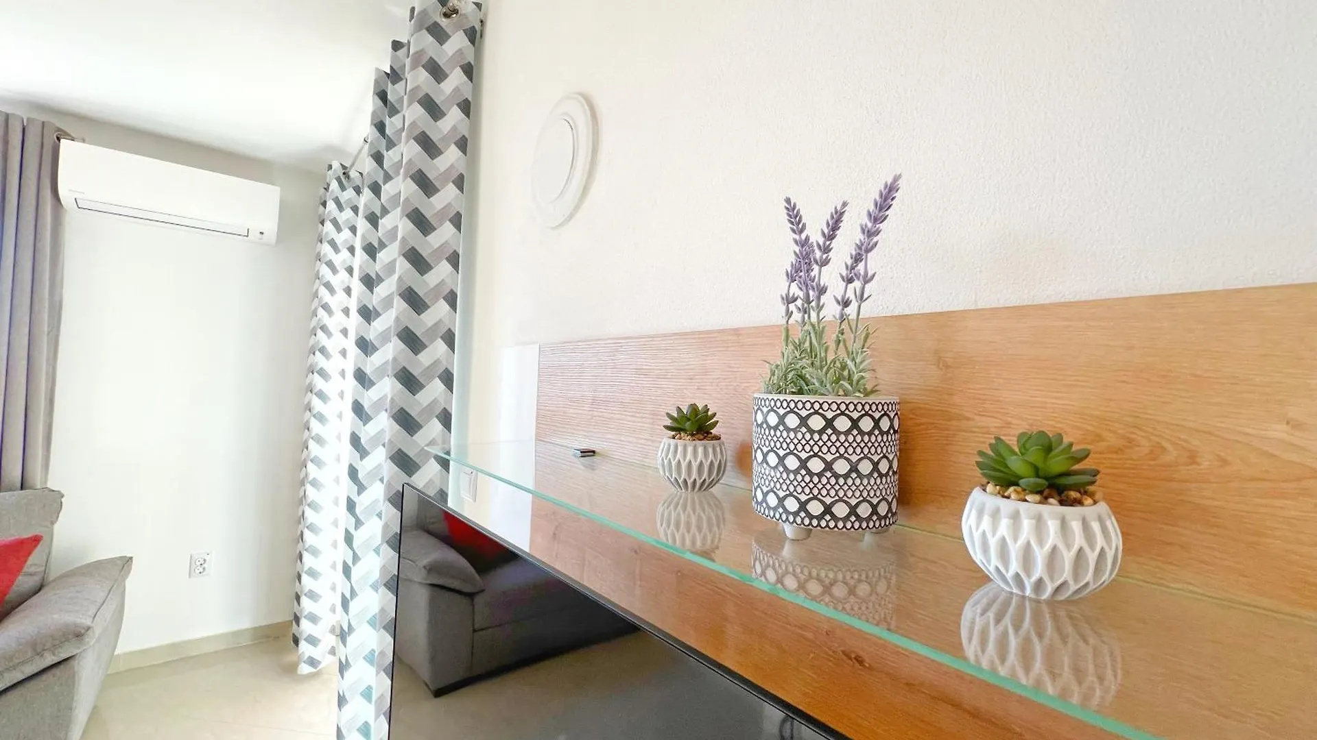 New And Modern Apartment Kala With Seaview, Liznjan